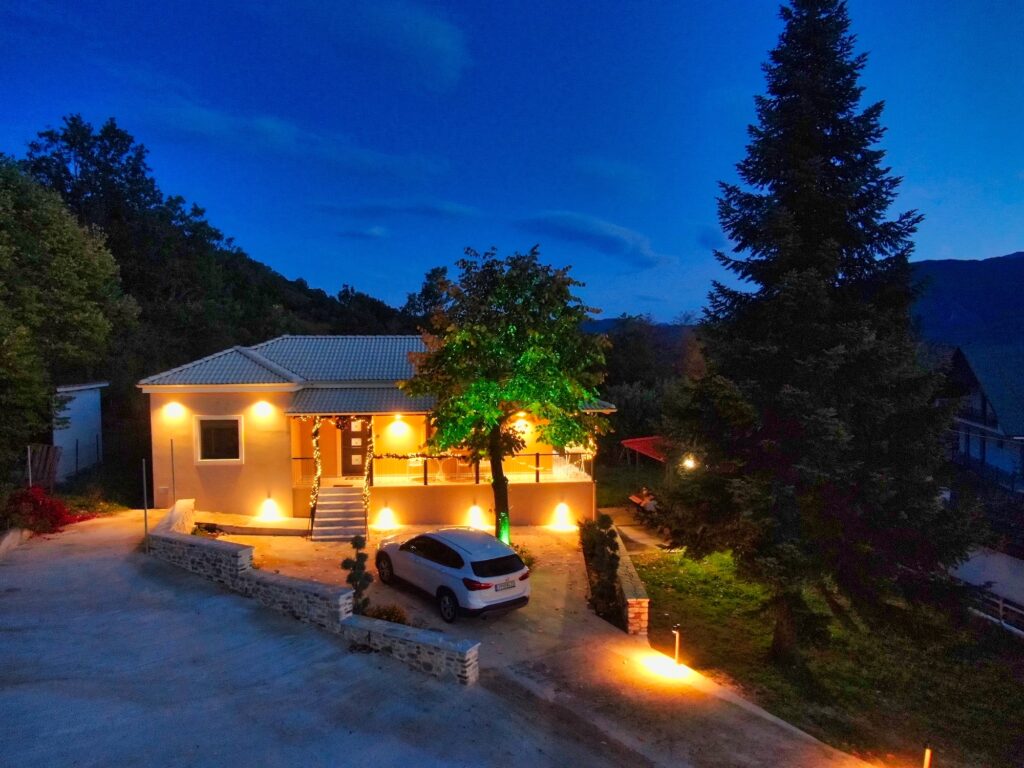 Ο Απόλυτος Οδηγός για Lake Plastira: Μια Εκδρομή που Δεν Πρέπει να Χάσετε